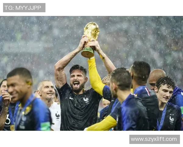 《热血足球少年梦想成真,踢出属于自己的传奇之路》 《热血足球少年梦想成真,踢出属于自己的传奇之路》