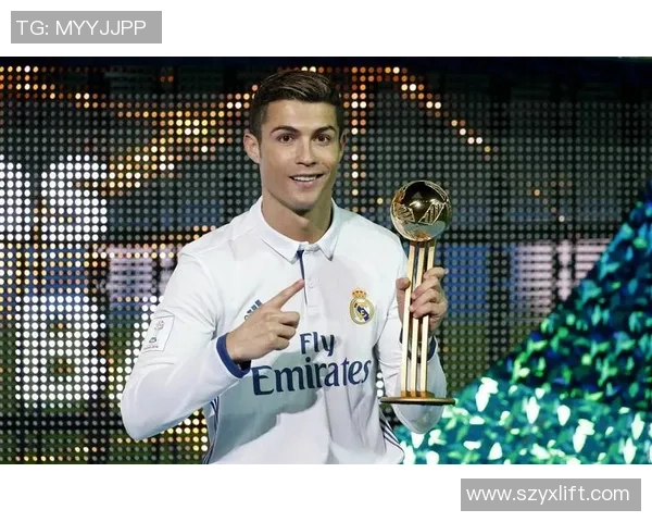 去年最受关注的足球球星及其精彩表现盘点