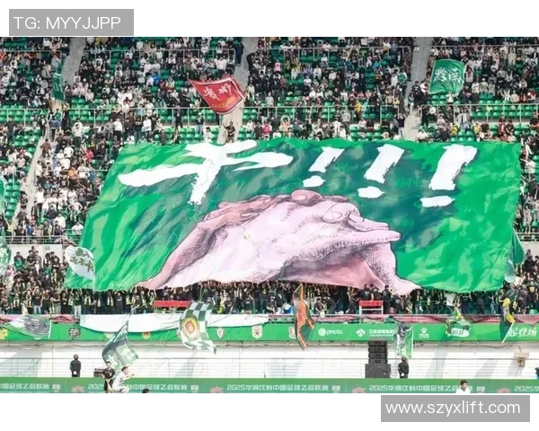 从泥泞球场到世界巅峰他用热爱和汗水踢出不灭的足球梦想